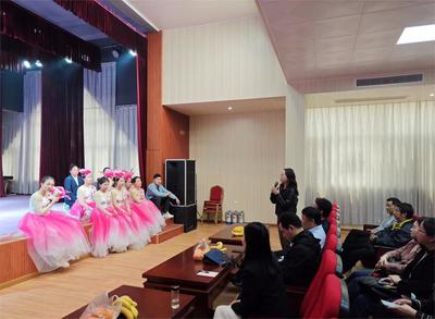 我校應邀赴大悟縣開展文化藝術交流活動